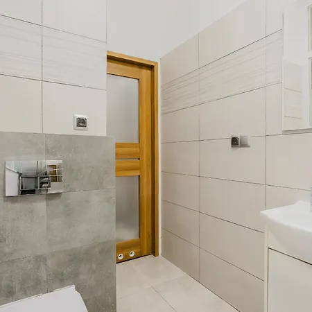 Red House - Kamienica Blisko Morza