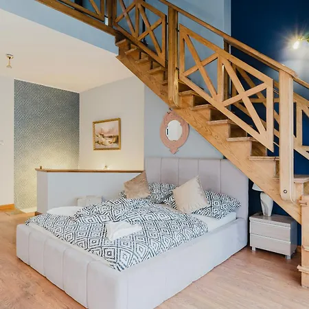 Affittacamere Red House - Kamienica Blisko Morza Gdynia