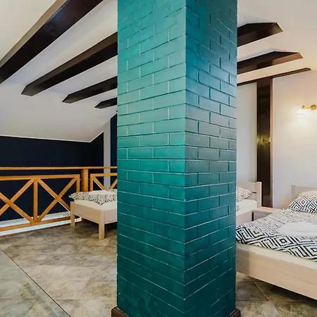 Red House - Kamienica Blisko Morza 3* Gdynia