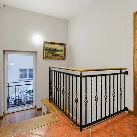 Guest house Red House - Kamienica Blisko Morza *