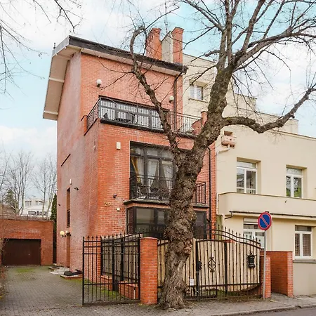 Konukevi Red House - Kamienica Blisko Morza 3*