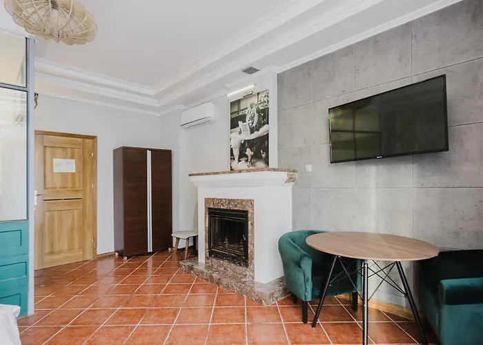 Affittacamere Red House - Kamienica Blisko Morza Gdynia