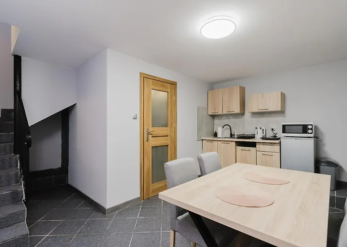 Red House - Kamienica Blisko Morza Affittacamere 3*