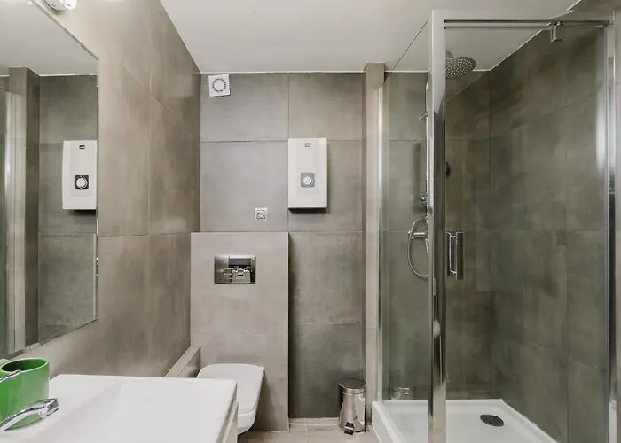 Red House - Kamienica Blisko Morza 3*