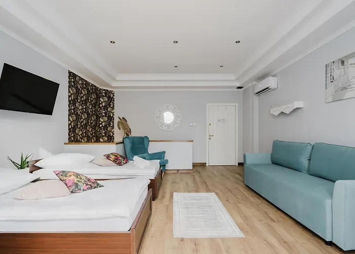 Konukevi Red House - Kamienica Blisko Morza Gdynia