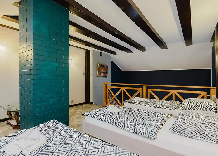 Red House - Kamienica Blisko Morza Affittacamere 3*