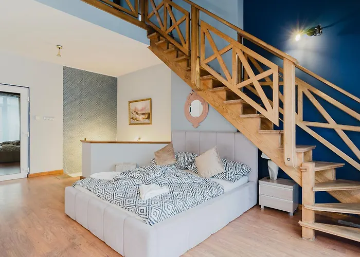 Konukevi Red House - Kamienica Blisko Morza Gdynia