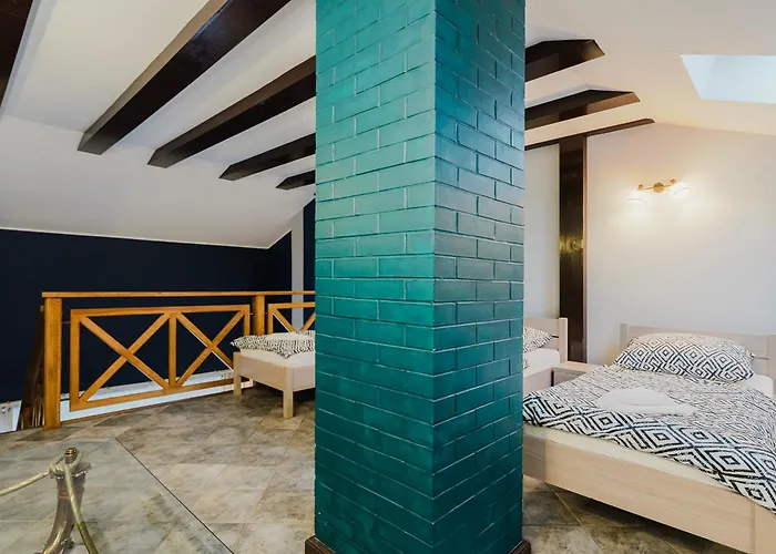 Red House - Kamienica Blisko Morza 3* Gdynia