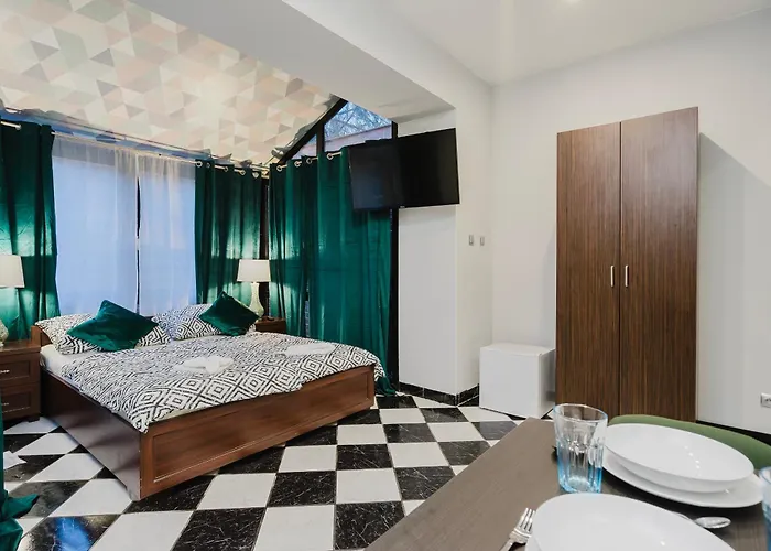 Red House - Kamienica Blisko Morza Konukevi Gdynia