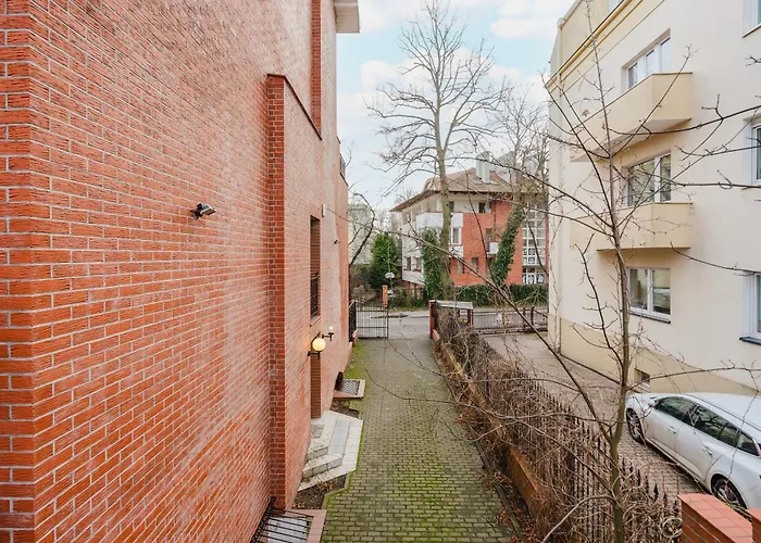 Red House - Kamienica Blisko Morza 3*