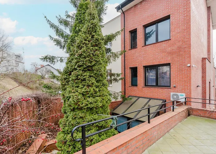 Red House - Kamienica Blisko Morza 3* Gdynia